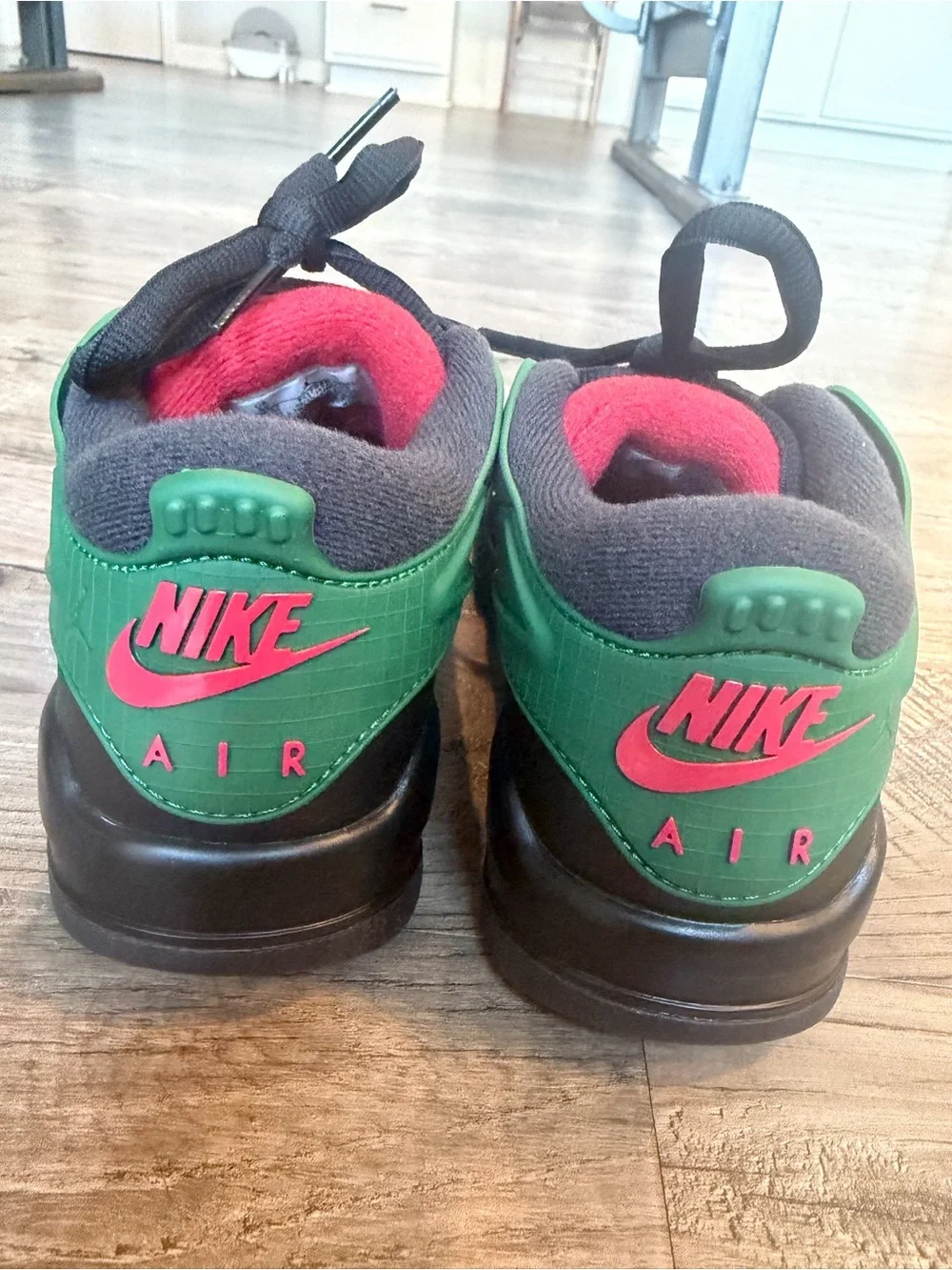 NWOT Kids Air Jordan 4 RM (size 4Y)